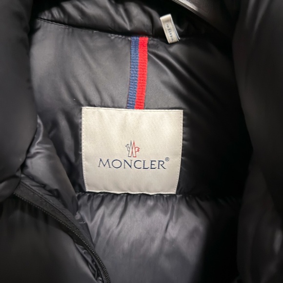 Moncler Black Puffer Jacket - Picture 4 of 8